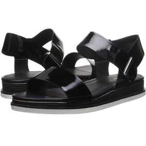 Calvin Klein Cadan Patent leather sandal size 7.5